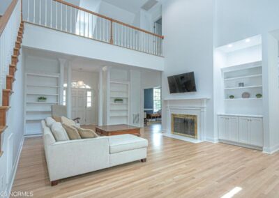 gallery interior 01